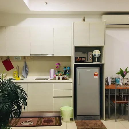 D'Gunduls Homestay Studio By Dgh I-City Shah Alam Exterior photo