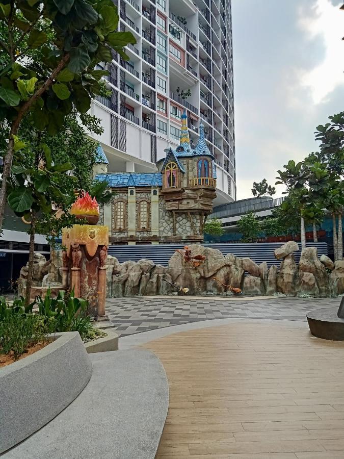 D'gunduls By Dgh I-city Apartment
