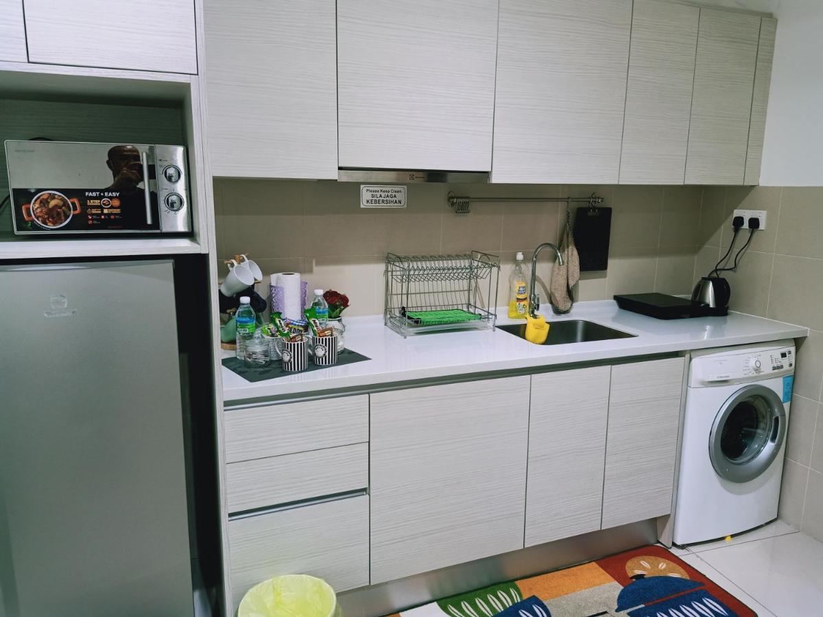 D'gunduls By Dgh I-city Apartment