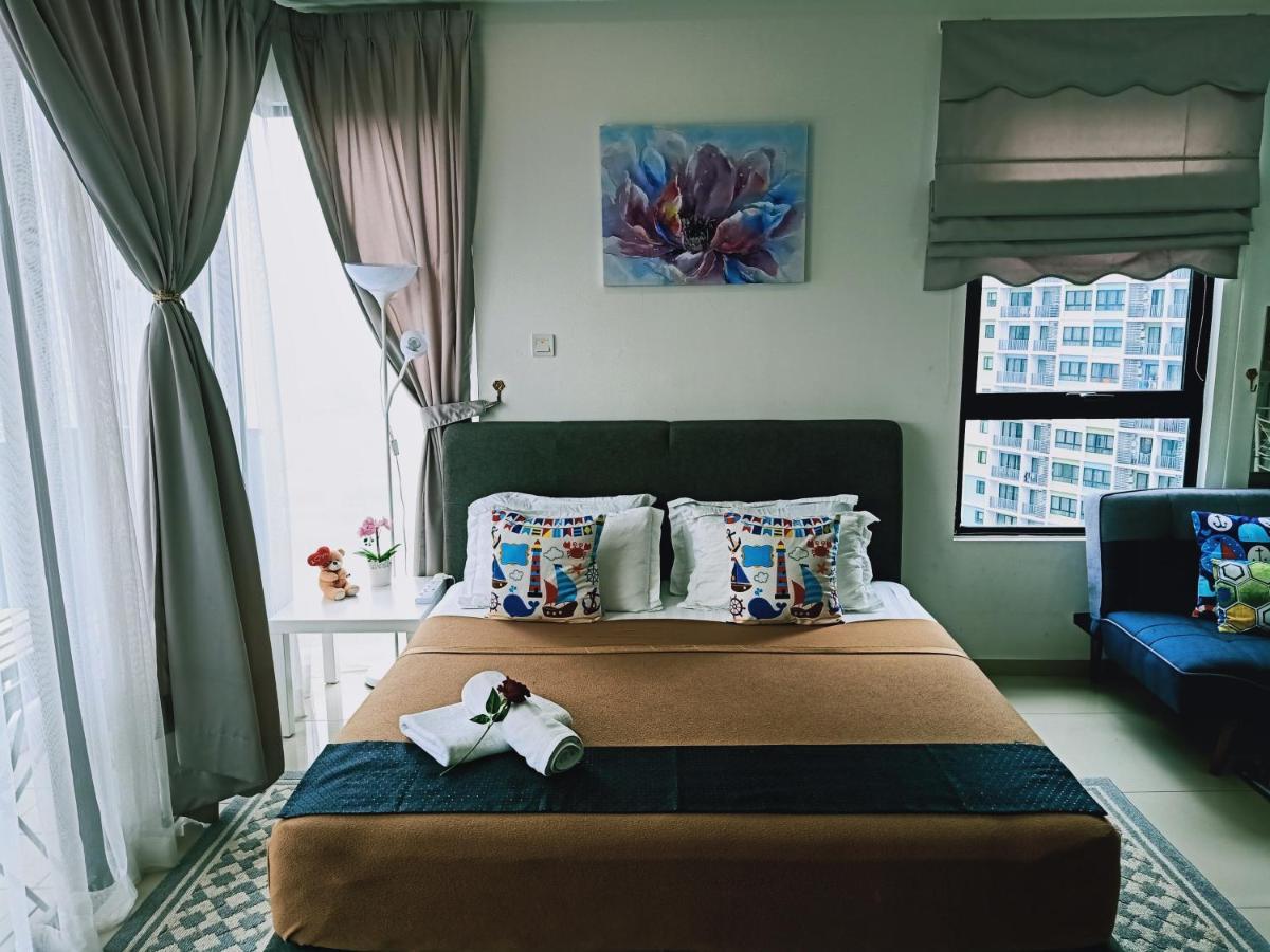 D'gunduls By Dgh I-city Apartment *
